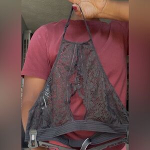 Elegant Lace Halter Bralette - Black